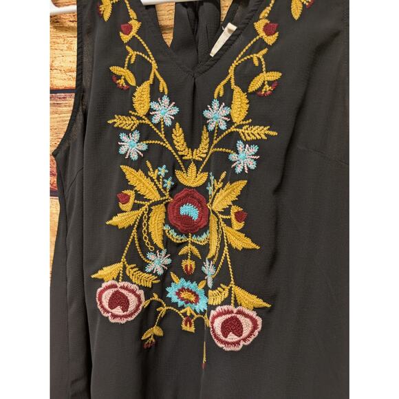 Grace & Emma Sz Large Sleeveless Black Boho Tunic Floral Embroidery EUC - Picture 2 of 5